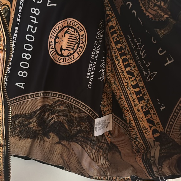 100 Dollar Bill Jacket 🧥 - Picture 4 of 7